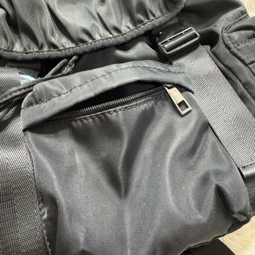 Zara Women’s Stylish Black Backpack with Phone case - Picture 2 of 9